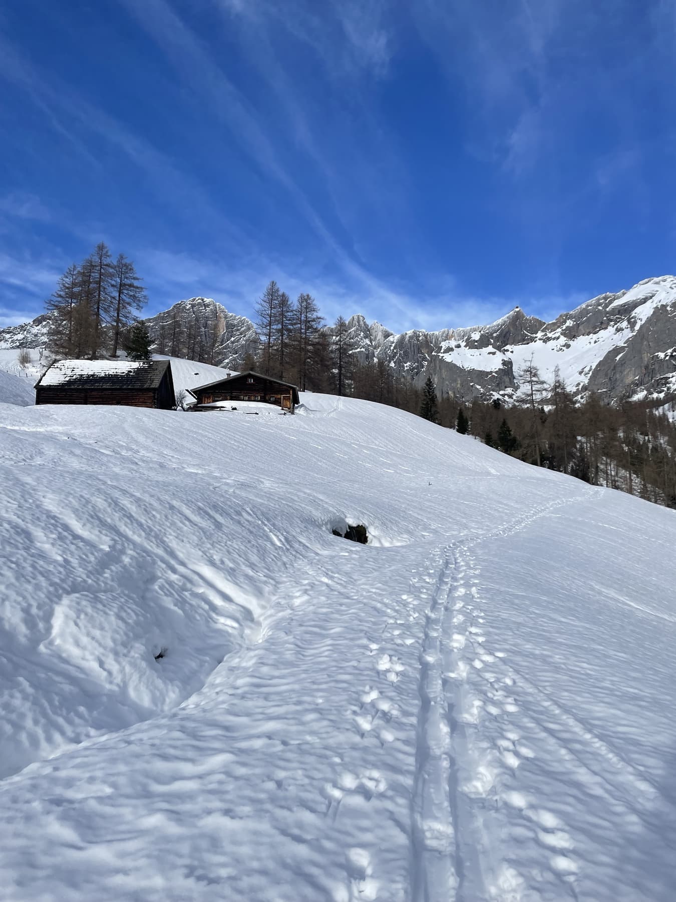Skitour auf den Dachstein, entlang der Almen